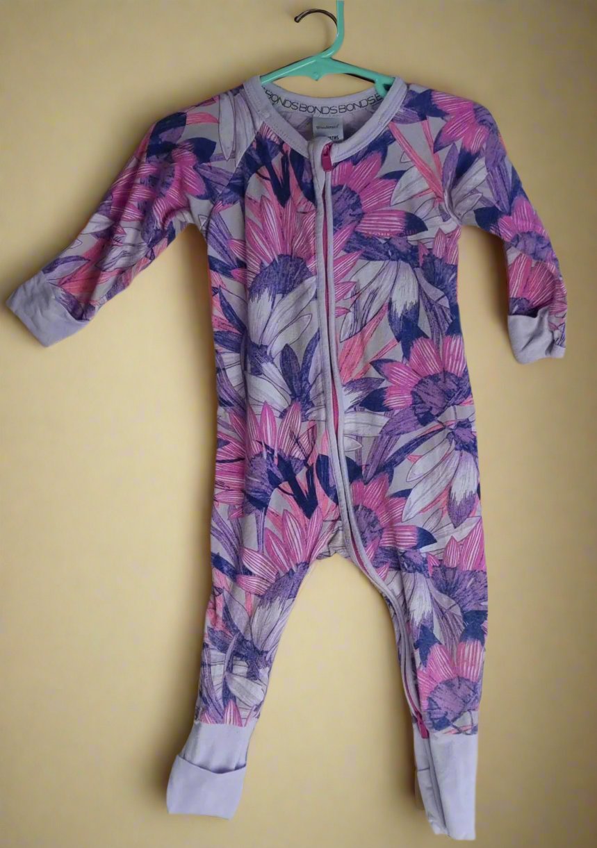 Bonds floral Wondersuit (6-12mnths)