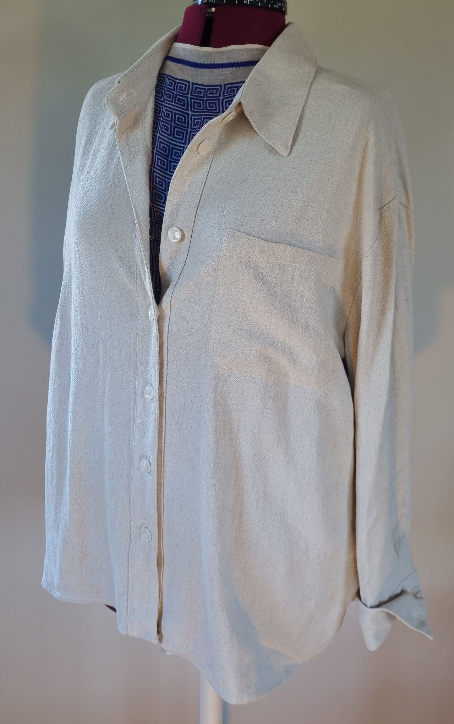 Long sleeved Linen shirt/jacket (Size L)