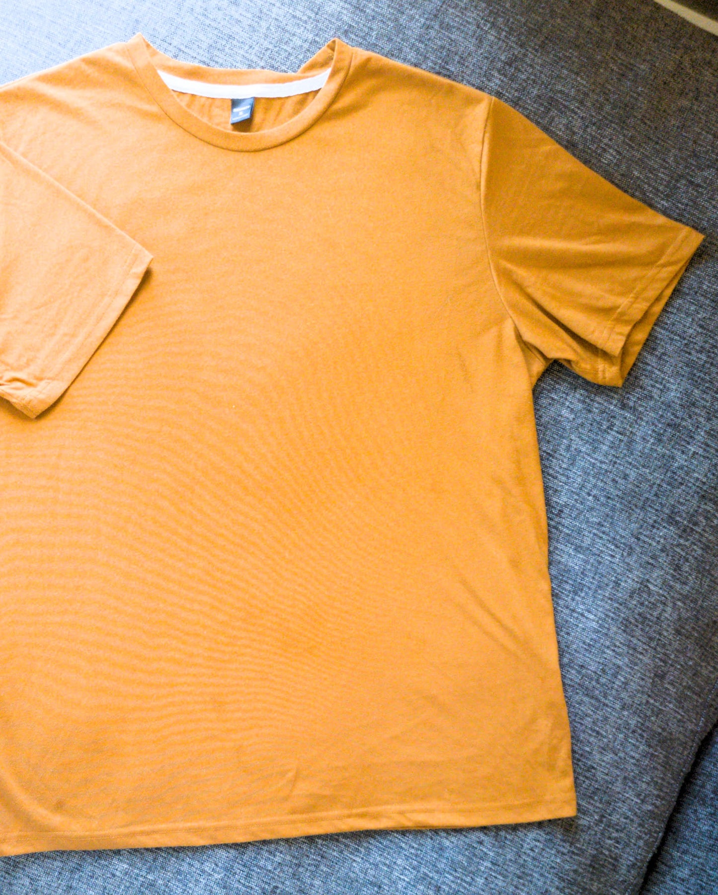 Short Sleeved Tee-Shirt (Size XL)