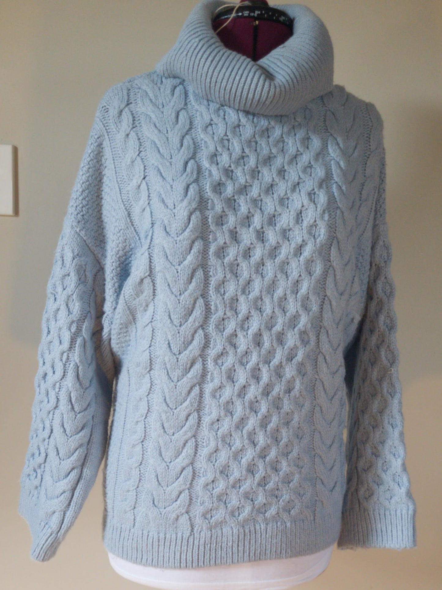 Turtle neck Jersey (Size M)