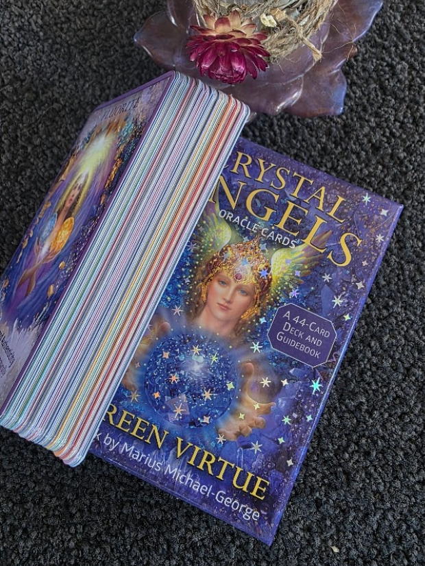 Crystal Angel Oracle cards - Doreen Virtue & Marius Michael-George